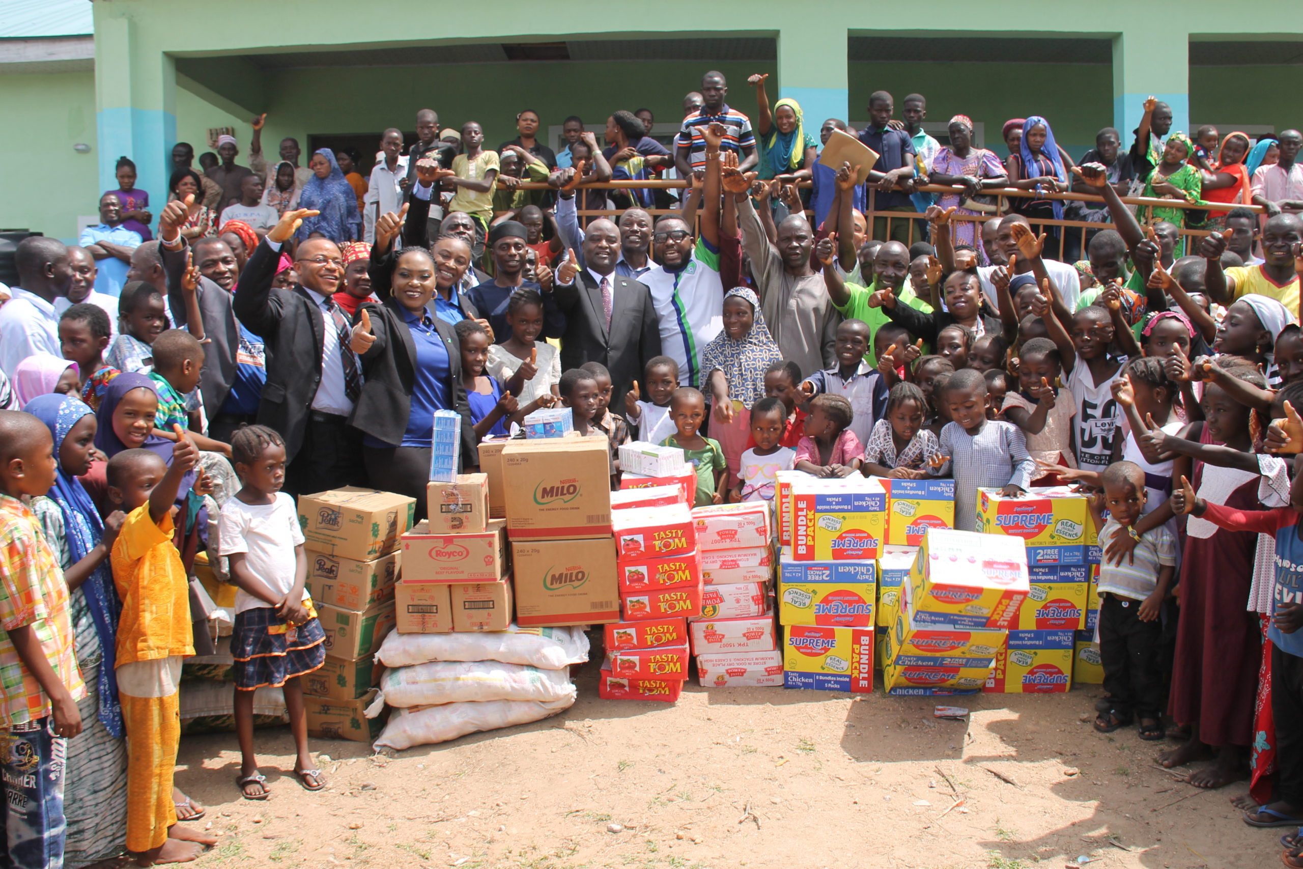 fidelity bank Abuja 2 Regional Bank Donates essential items to flood victims in Lokoja, Kogi State (3)